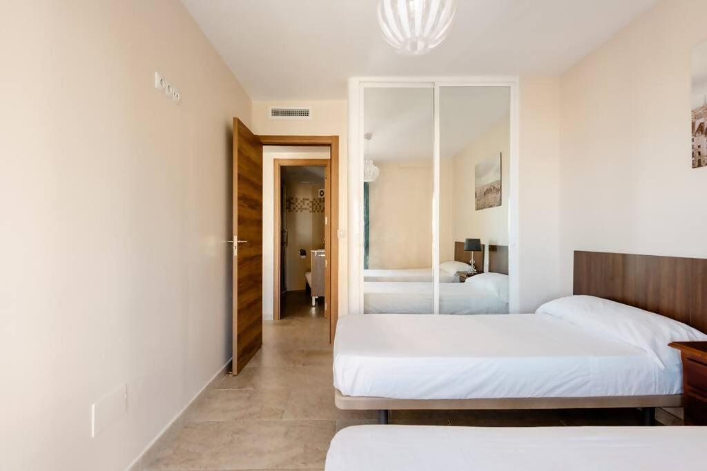 Ferienwohnung Amplio Con Vistas Al Mar Y Piscina En Benalmádena Exterior foto